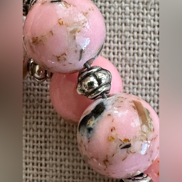 20-1/2 inch Pink Shell Turquoise and Onyx bead Necklace NWOT - Picture 3 of 13